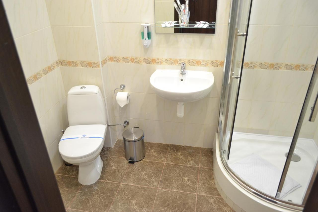 Три Сімки Hotell Vysjhorod Eksteriør bilde